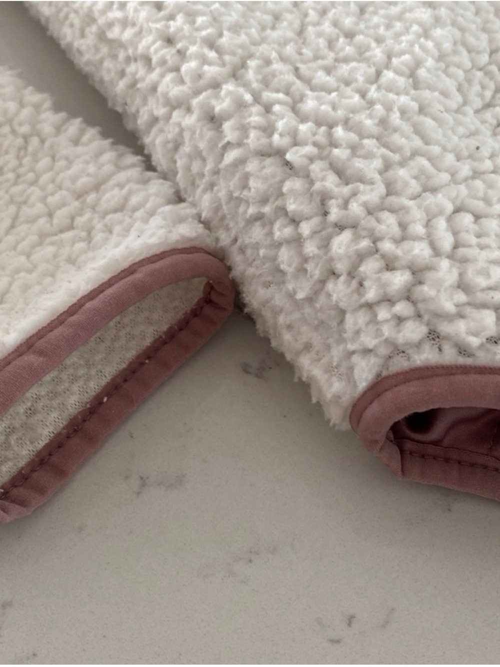 Abercrombie & Fitch quilted lined fleece (cream/rose) XS - Picture 12 of 14